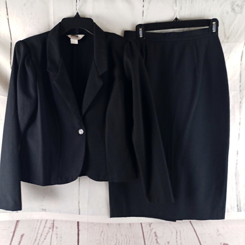Vtg Montgomery Ward Size 10 Black 1 Button Machine Washable 2pc Skirt Suit